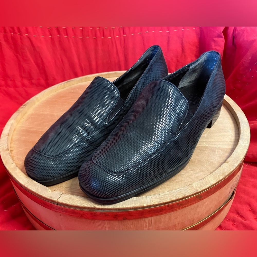 Munro American Black Shimmer Loafers Flats Slip On Size 7.5